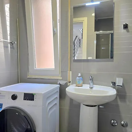 For Six Guests * Plazhi San Pietro